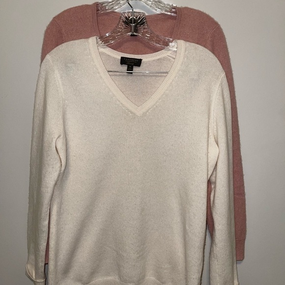 Cashmere Luxury 2 Women Sweaters Size M - Picture 9 of 9